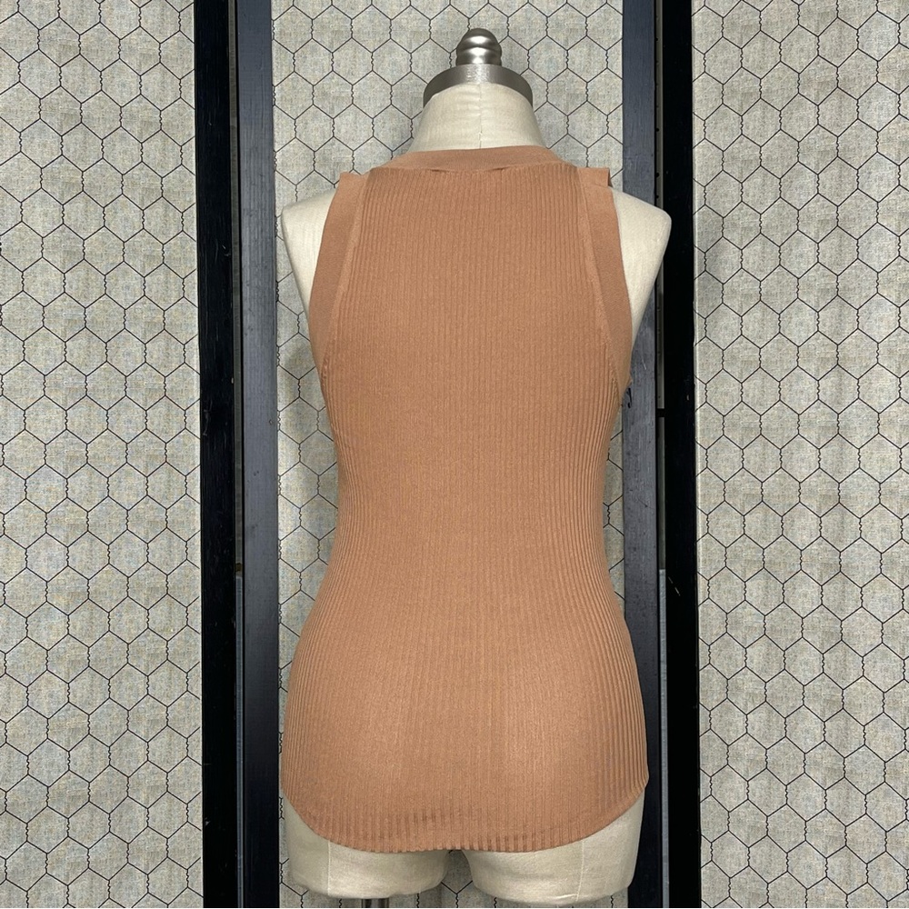 Zara Knit Ribbed Tank Top - Picture 3 of 9